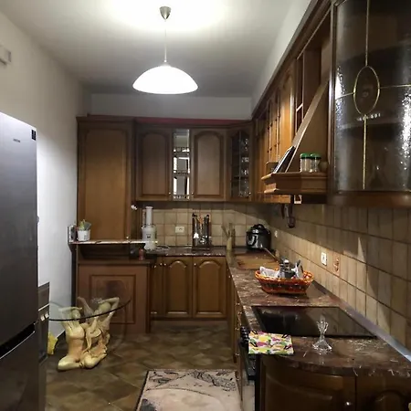 Kris'S Apartment Lezhe Exterior photo